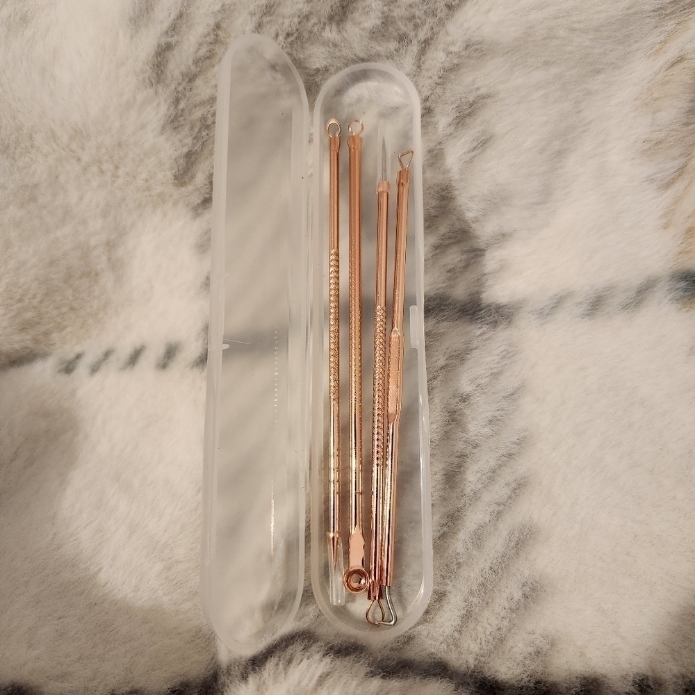 4 piece Facial Tool Set Blackhead Remover